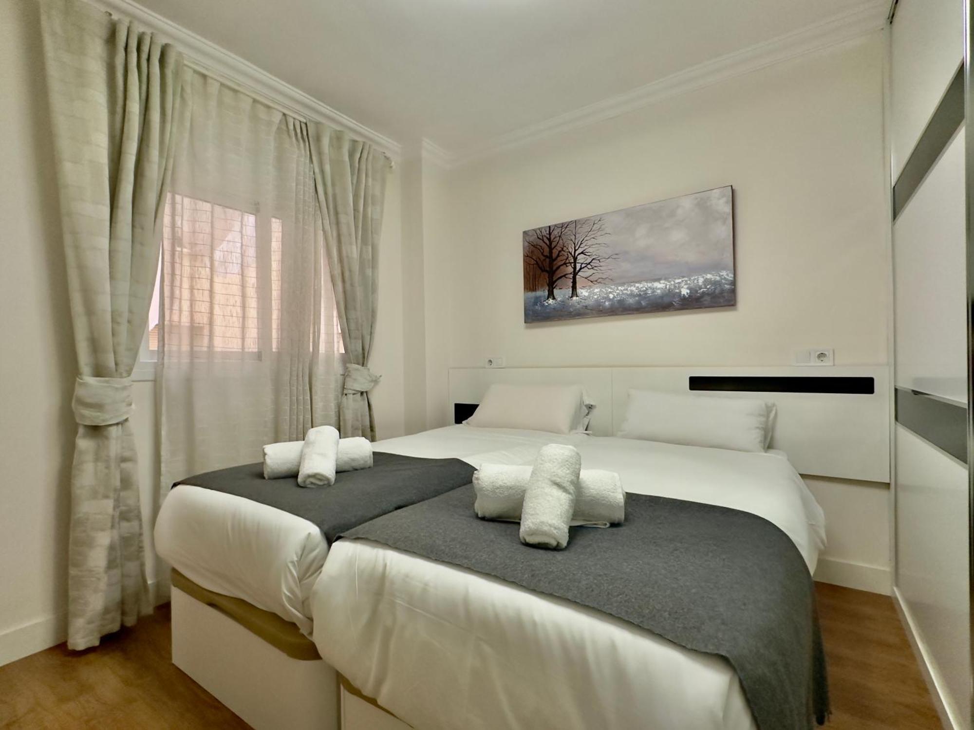 Ayala Malaga City Center 6Pax Экстерьер фото